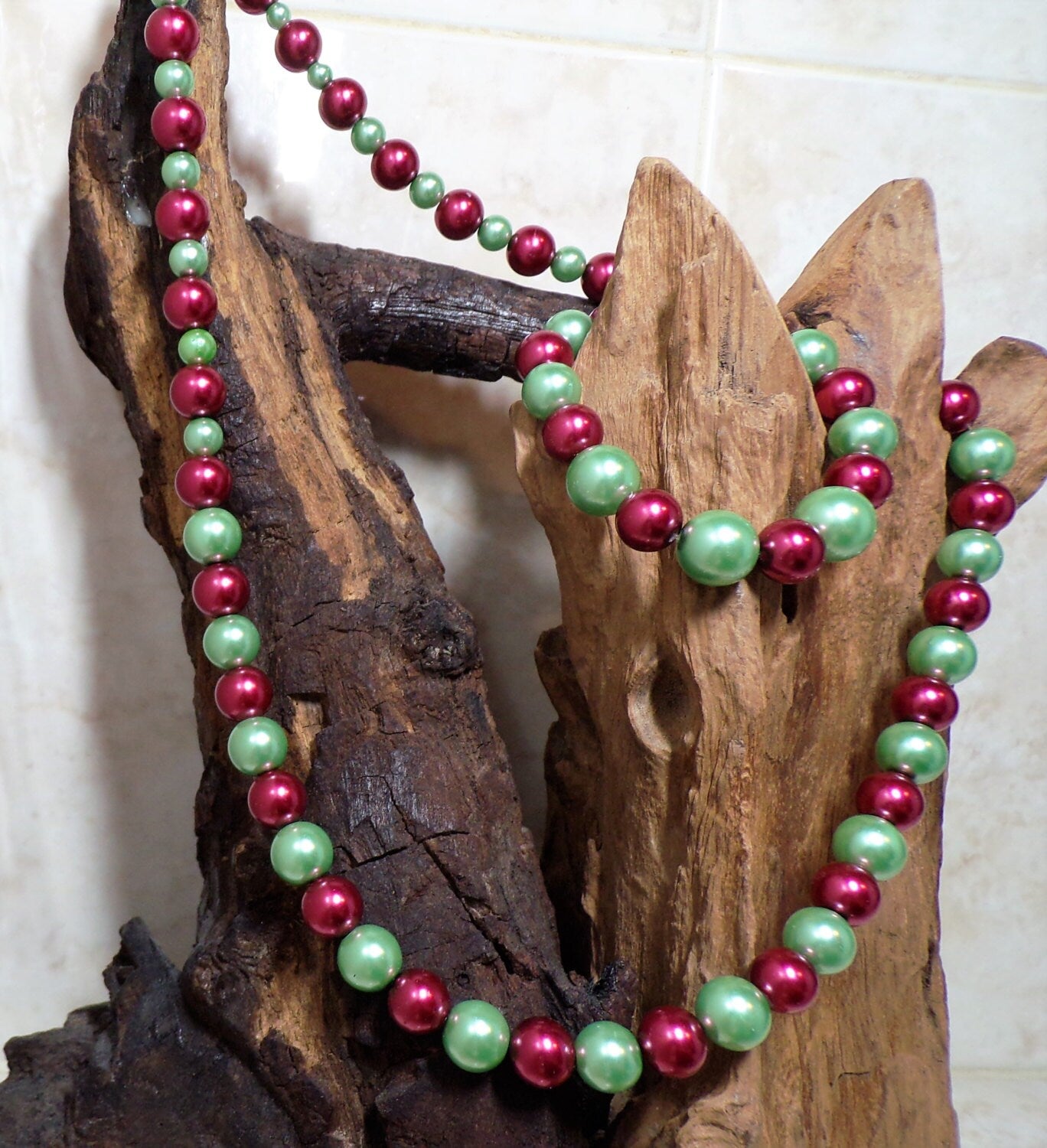 Pistachio & Cherry Red Glass Pearl suite