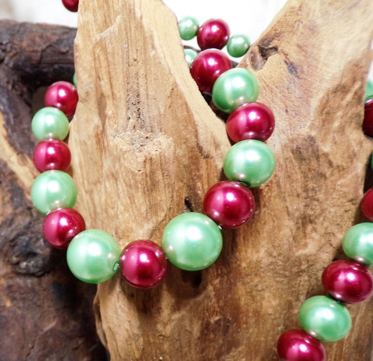 Pistachio & Cherry Red Glass Pearl suite