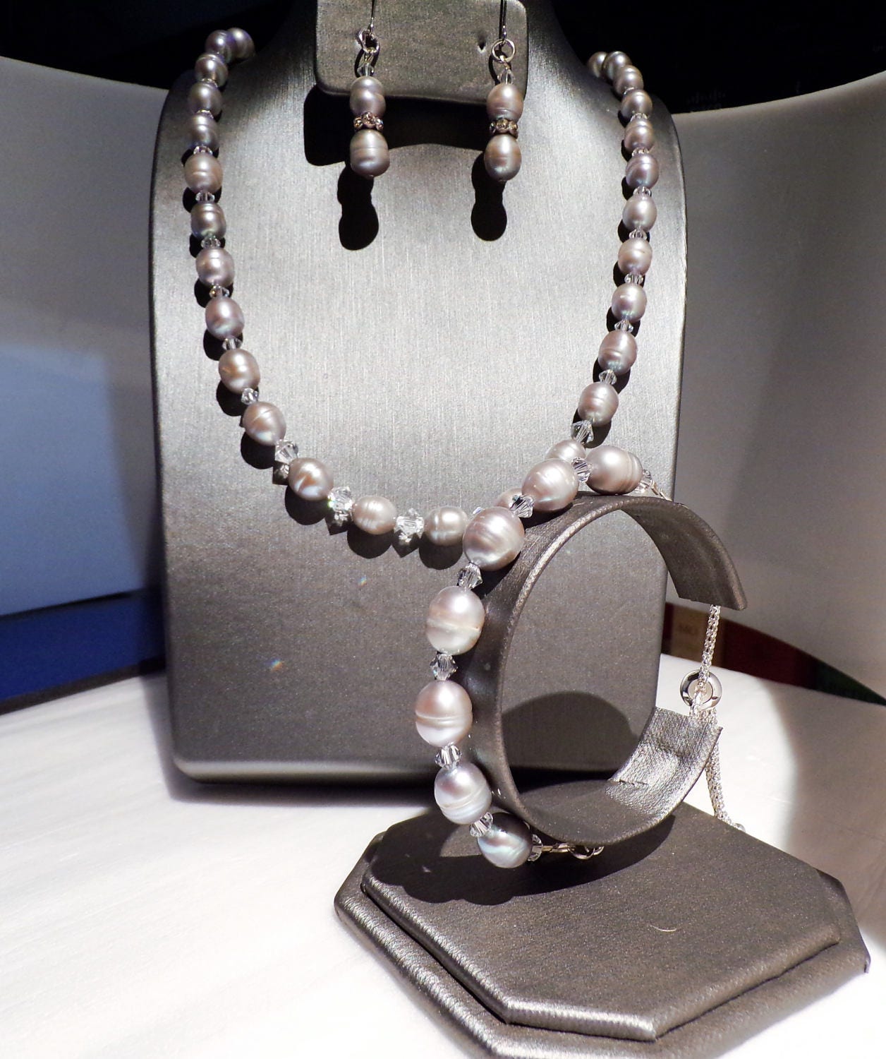 Silvery Grey Fresh Water Pearls and Sparkly Crystals. ADJUSTABLE