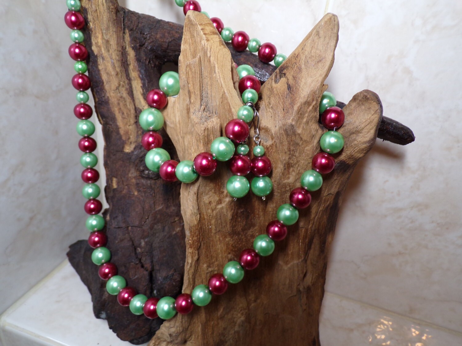 Pistachio & Cherry Red Glass Pearl suite