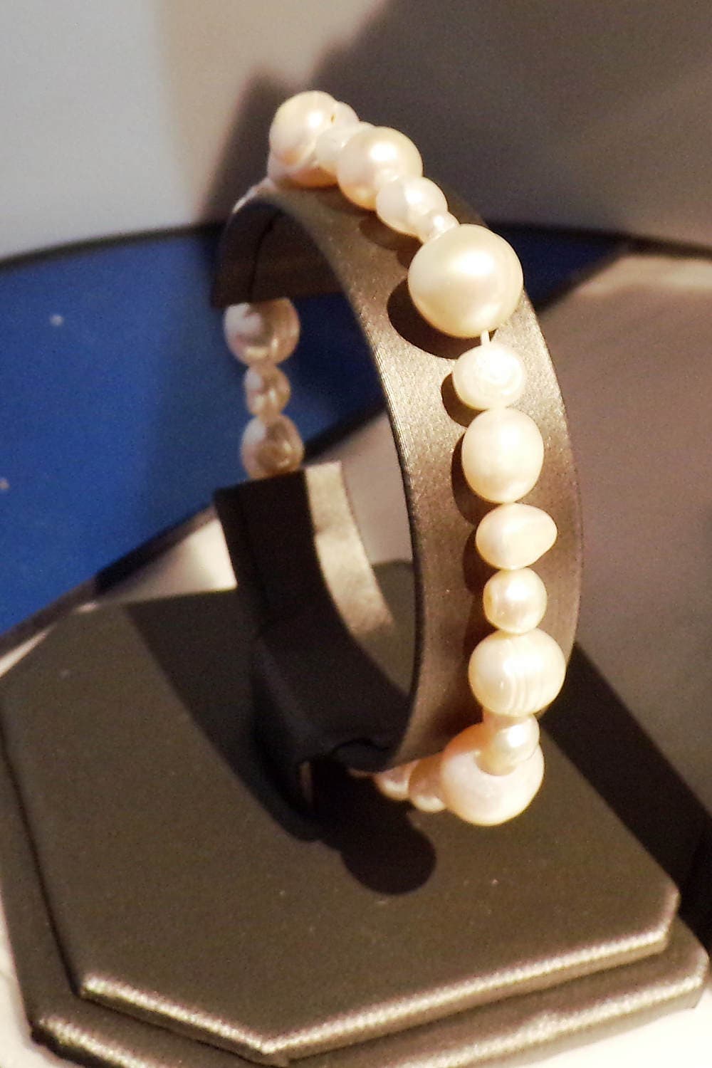Peach Freshwater Pearl Necklace...3 Feet of pearls...coordinated stud earrings and bracelet